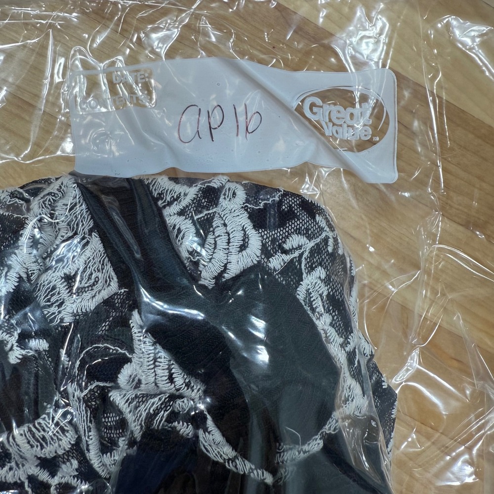 Bobaeu Black Lace Floral Print Long Sleeve Knit Sweater Top Womens Size L - Picture 7 of 7
